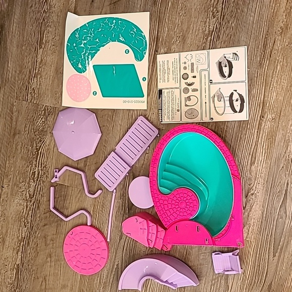 Pool Party Set by Fashion Doll - Picture 4 of 10